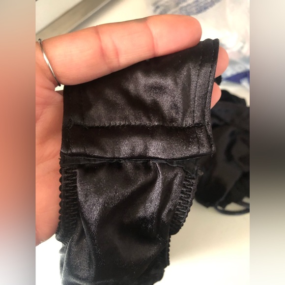 🖤♥️ Victoria's Secret Vintage Gold Label lace trim satin bodysuit - Picture 9 of 9